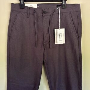 AG relaxed and refined drawstring men’s pants. Size 31x32. Dark moss grey.